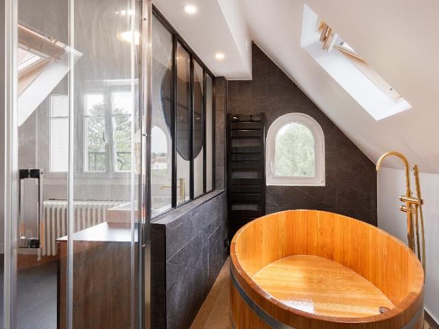 Combles décloisonnés : création d'une suite parentale ESPRIT LOFT